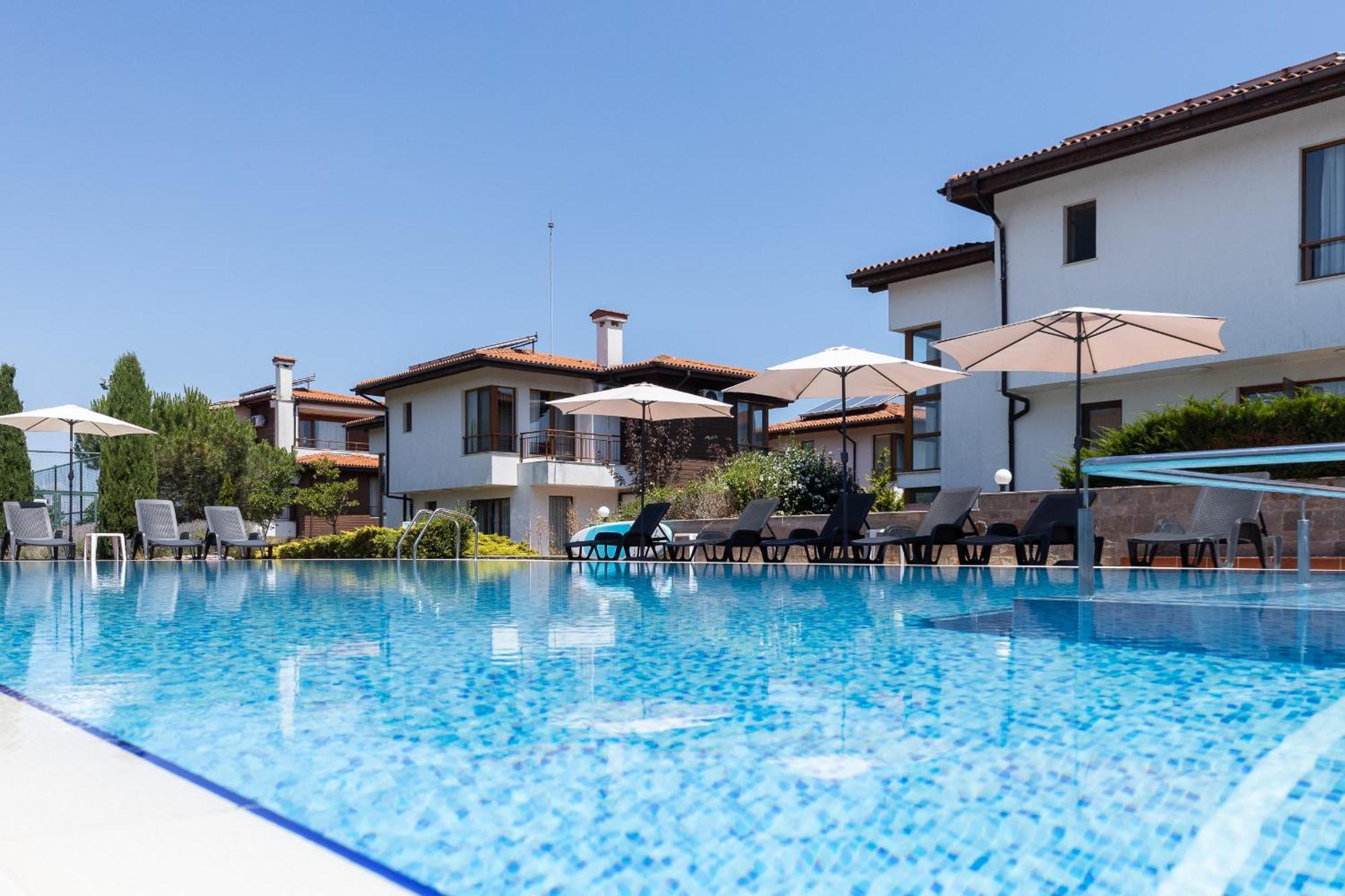 Villas In Complex Trakiyskiy Bryag لوزينيتس المظهر الخارجي الصورة