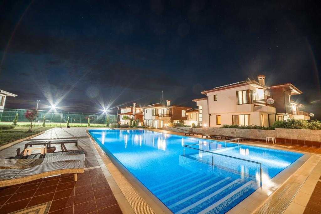 Villas In Complex Trakiyskiy Bryag لوزينيتس المظهر الخارجي الصورة