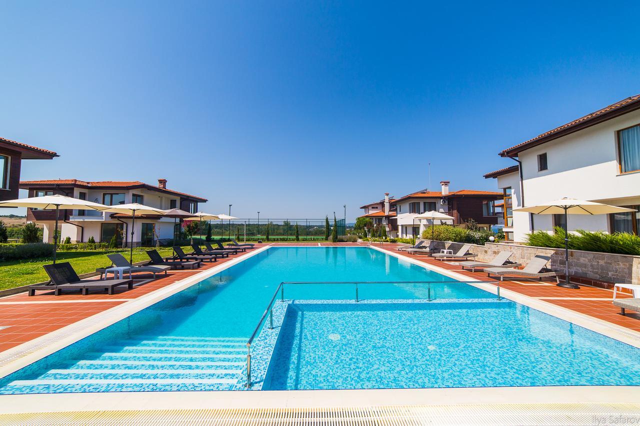 Villas In Complex Trakiyskiy Bryag لوزينيتس المظهر الخارجي الصورة